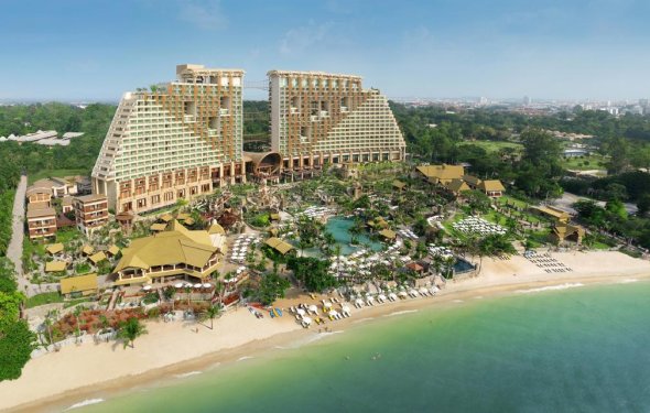 Resort Centara Grand Mirage Beach, Pattaya North, Thailand